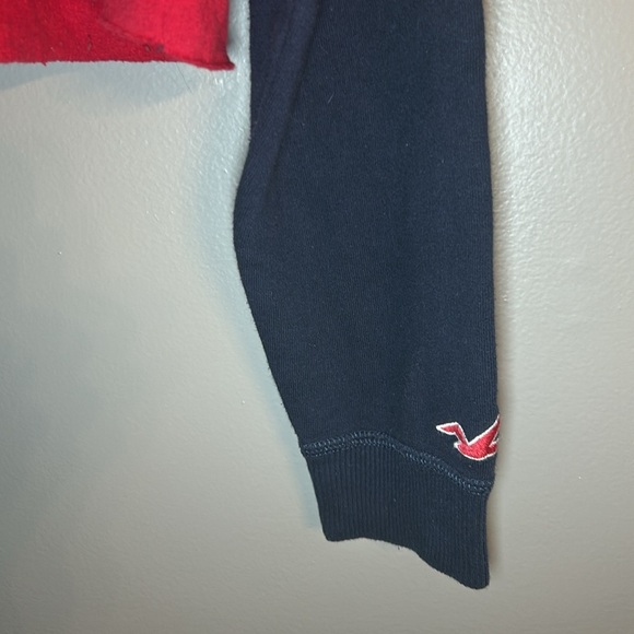 Hollister Cropped Color block Hoodie, Sz M, Navy Blue, Red Sweatshirt - Picture 2 of 8